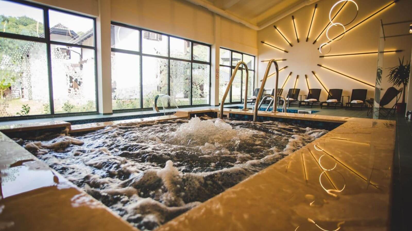 Turisticko Naselje Natura Art-Hotel Opal Art Lohovo 外观 照片